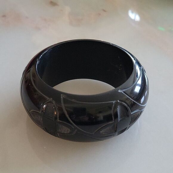 Laser Cut Black Acrylic Bracelet Statement Jewelry - Picture 2 of 3